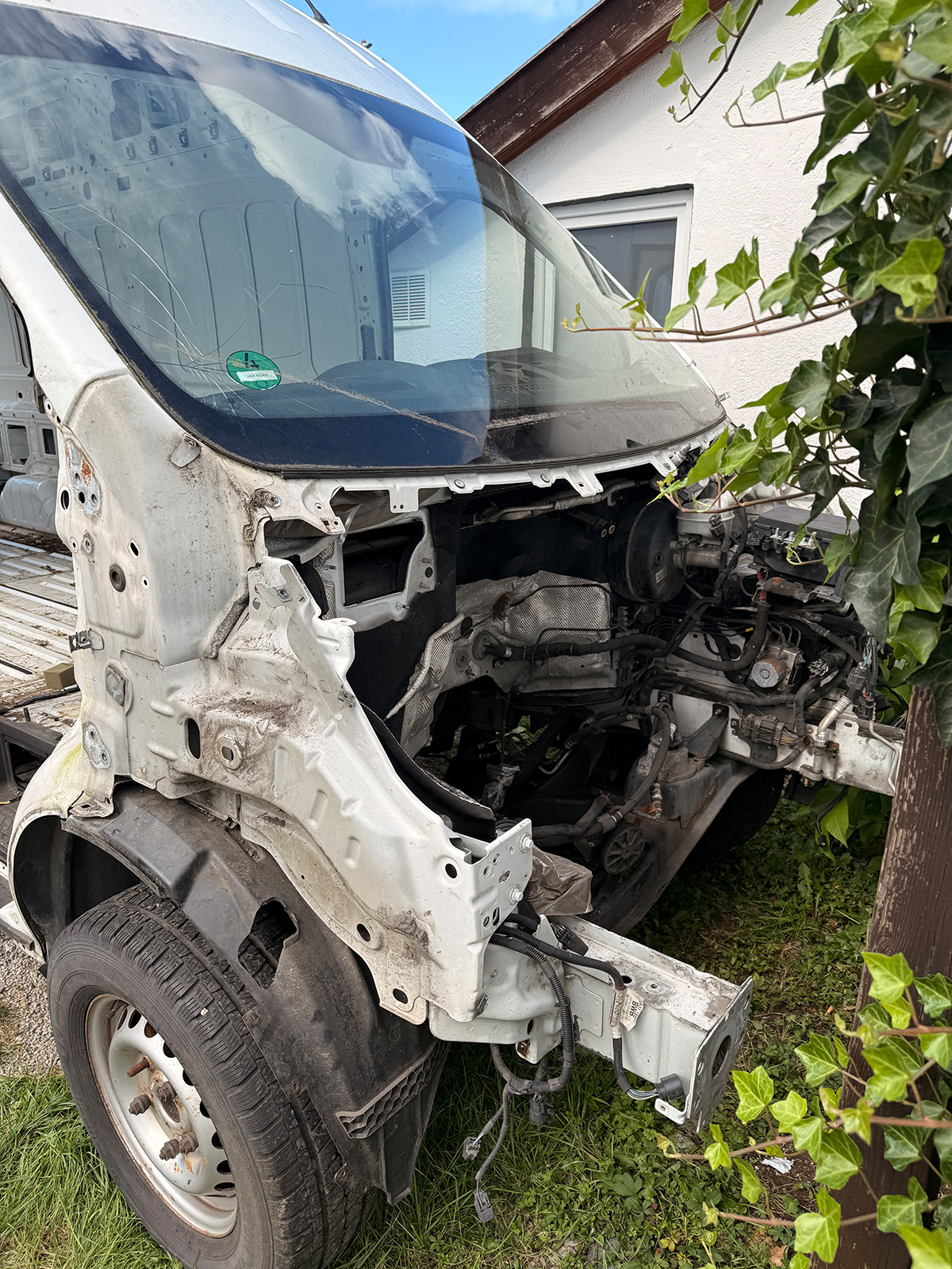 Transporter Brandschaden Detailansicht 59