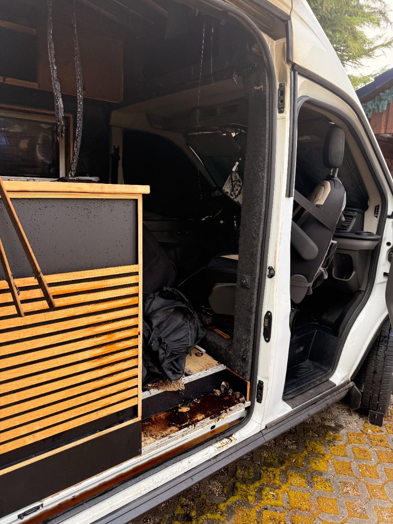 Transporter Brandschaden Detailansicht 12
