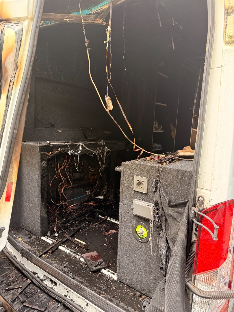 Transporter Brandschaden Detailansicht 15