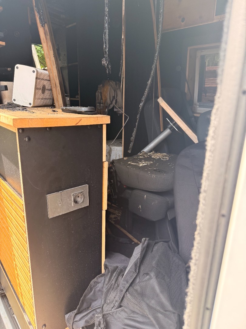 Transporter Brandschaden Detailansicht 17