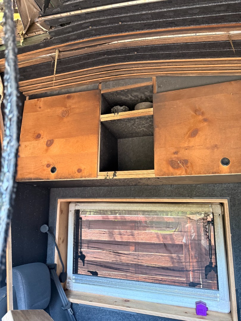 Transporter Brandschaden Detailansicht 22