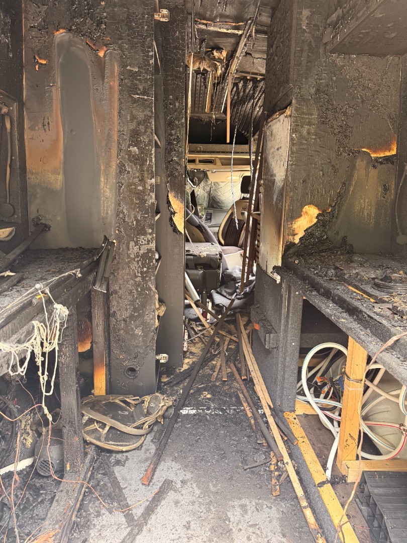 Transporter Brandschaden Detailansicht 26