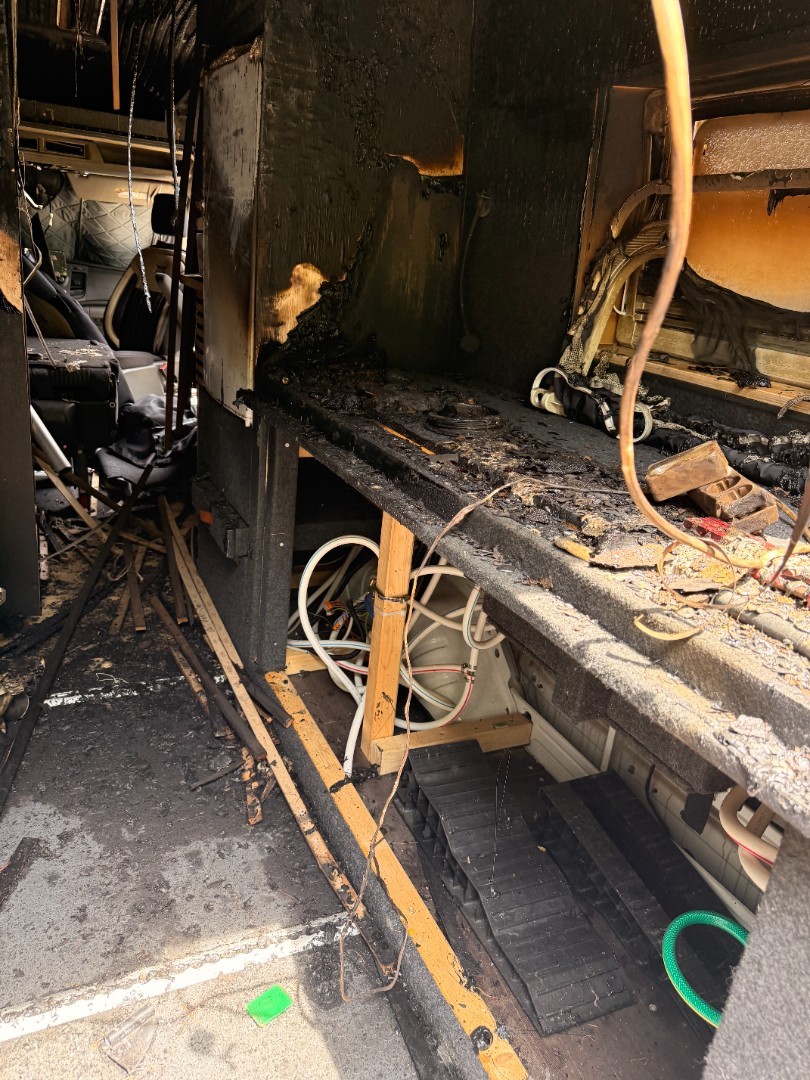 Transporter Brandschaden Detailansicht 28