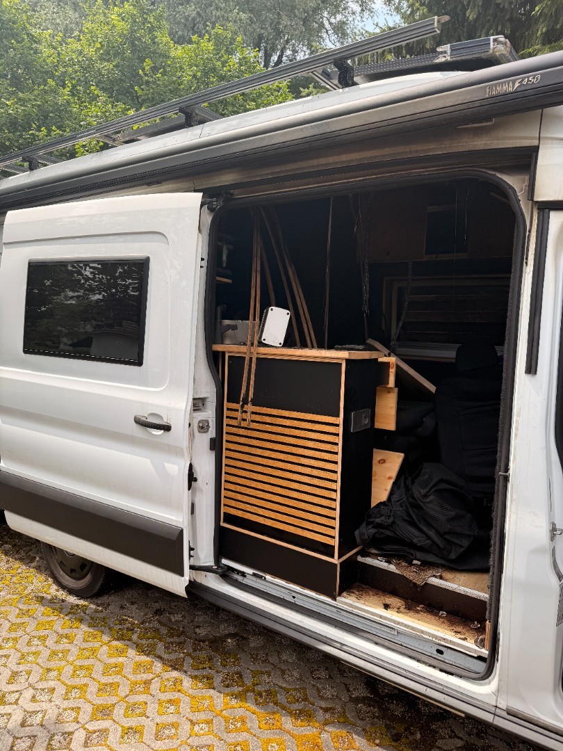 Transporter Brandschaden Detailansicht 31