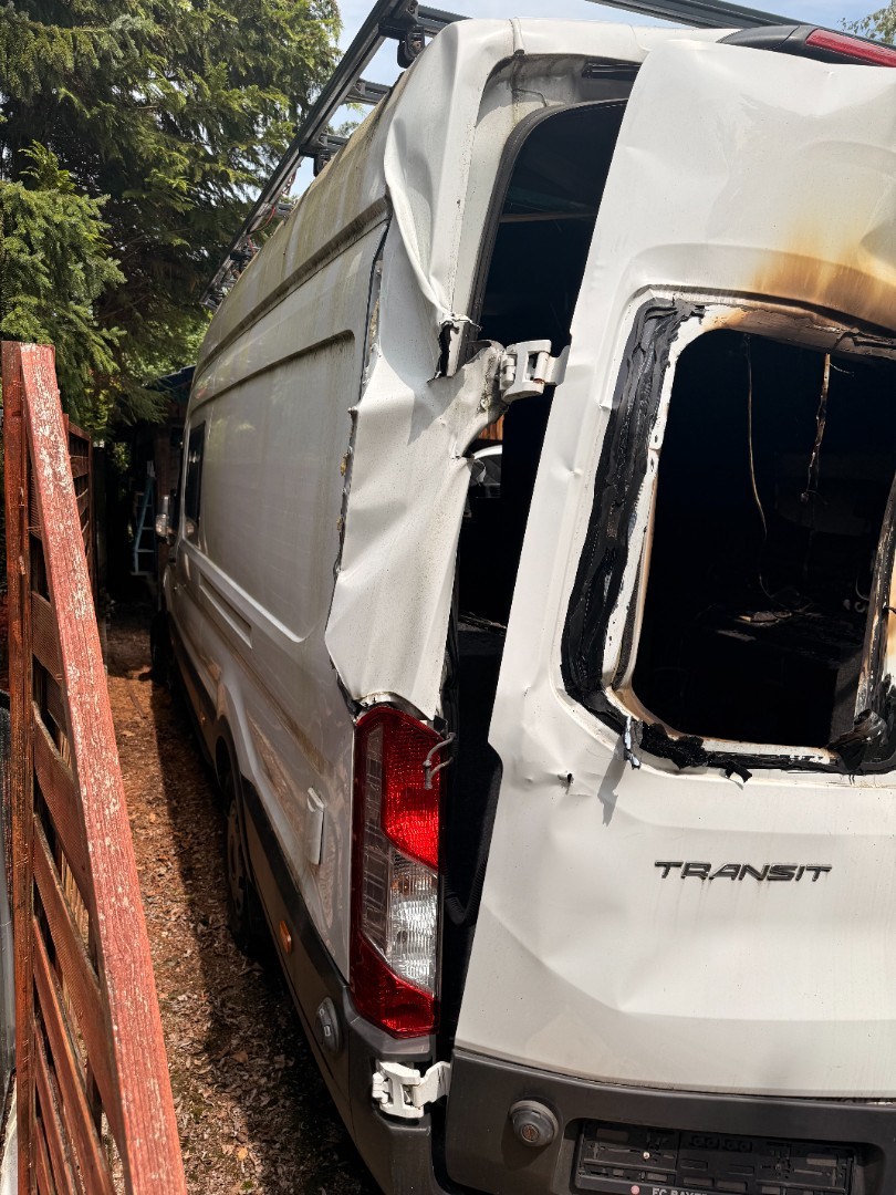 Transporter Brandschaden Detailansicht 36