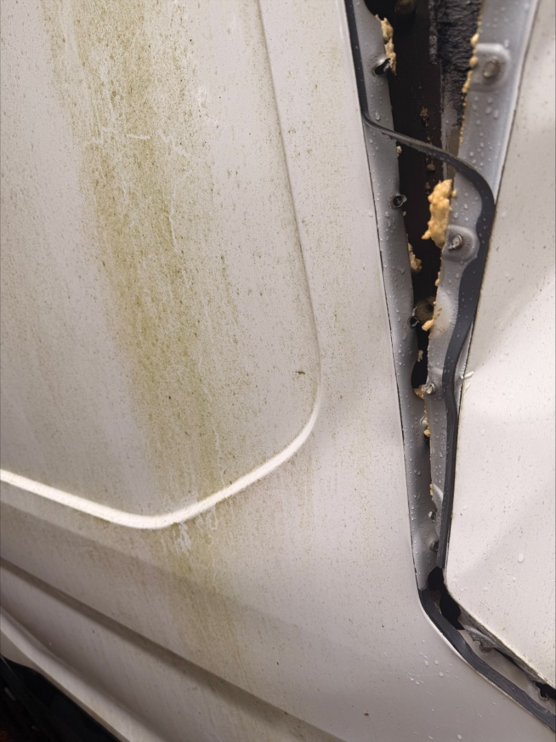 Transporter Brandschaden Detailansicht 14