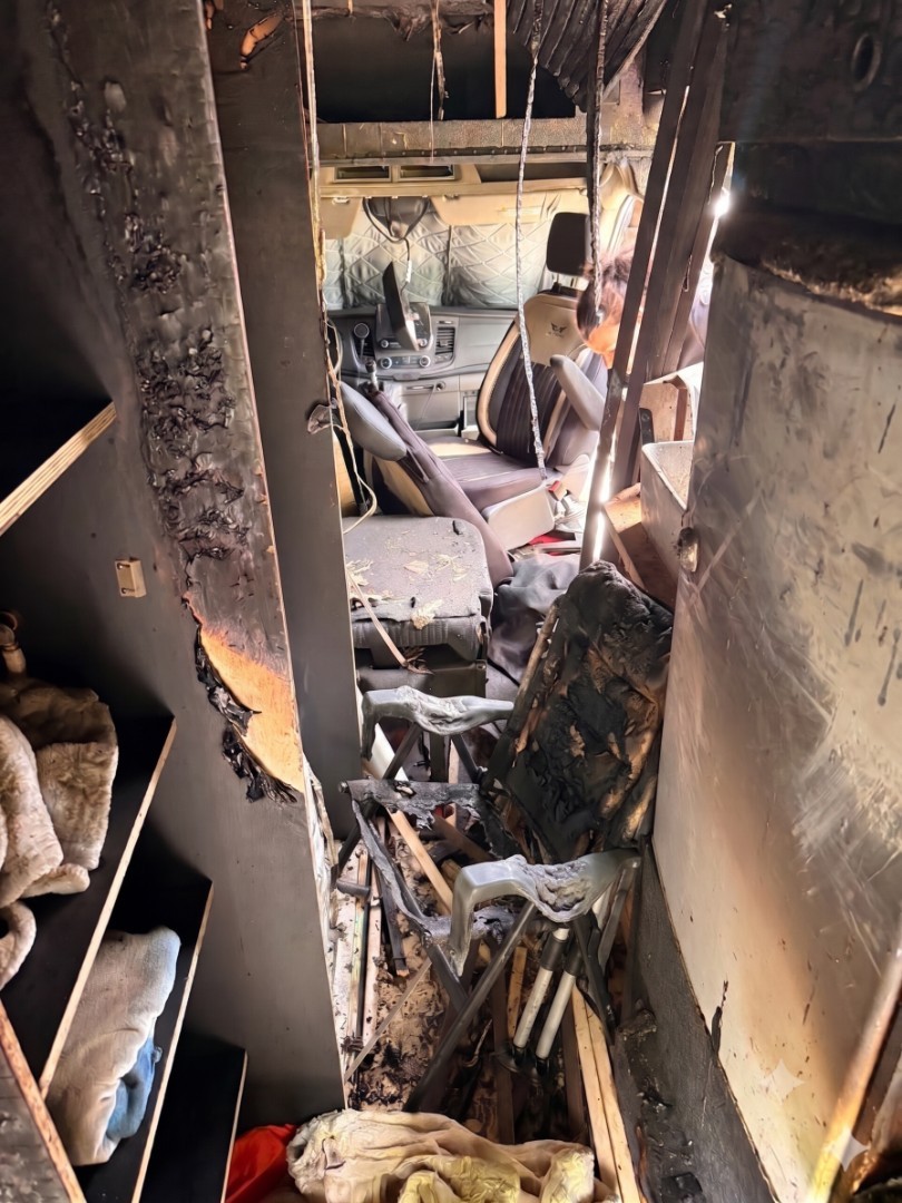 Transporter Brandschaden Detailansicht 35